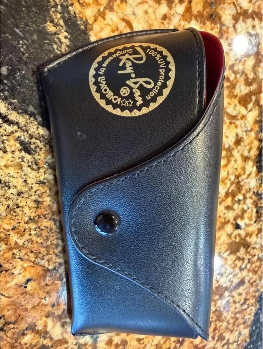 Authentic RayBan Leather Case-Black - Picture 4 of 6